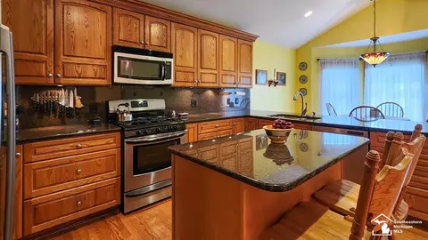 13854 Grafton, Carleton, MI 48117 photo 10