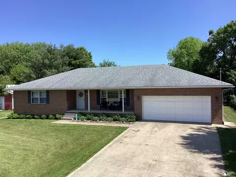 13282 S Dixie, La Salle, MI 48145