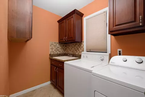 16129 Bishopsgate, Macomb, MI 48044 photo 12