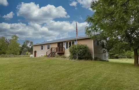 8267 Deland, Brooklyn, MI 49230