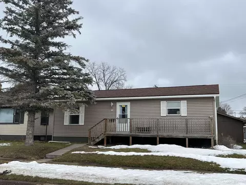 304 Saginaw, Norway, MI 49870