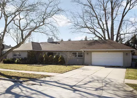 23101 Petersburg, Eastpointe, MI 48021