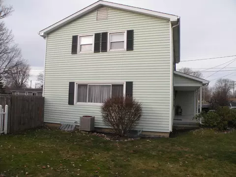 Exterior - 710 Stevens, Owosso, MI 48867 photo 3 of 10