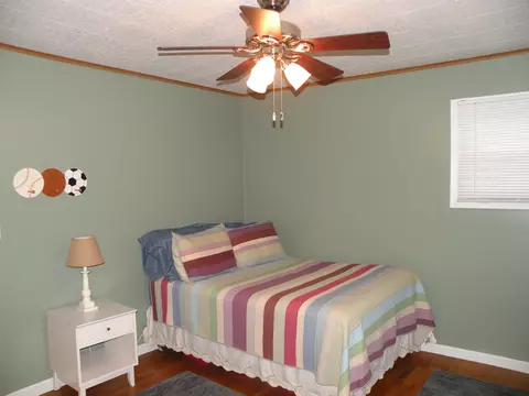 Bedroom - 710 Stevens, Owosso, MI 48867 photo 5 of 8