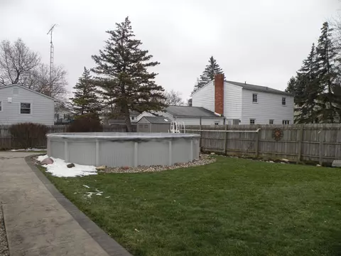 Exterior - 710 Stevens, Owosso, MI 48867 photo 5 of 10