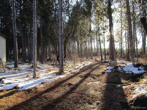 6489 Us2, Hermansville, MI 49847