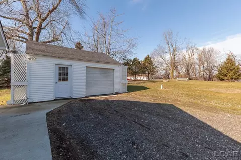 2048 E Gorman, Adrian, MI 49221 photo 5