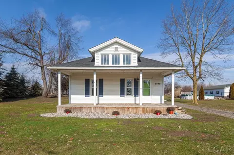 2048 E Gorman, Adrian, MI 49221 photo 2
