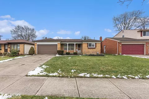 42123 Mac Rae, Sterling Heights, MI 48313