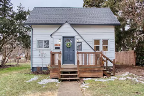 1309 N Hickory, Owosso, MI 48867