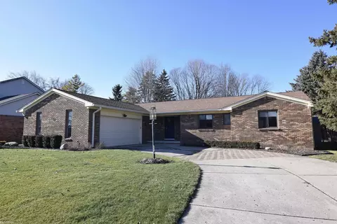 49763 Compass Pt, Chesterfield, MI 48047