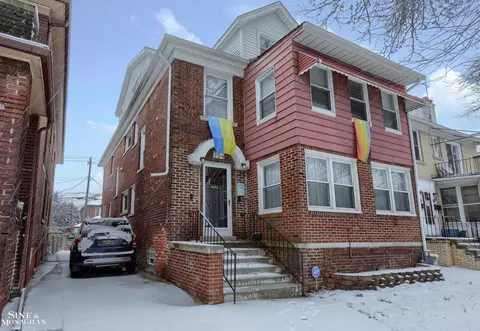 954 Beaconsfield, Grosse Pointe Park, MI 48230