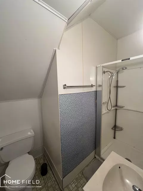 Bath - 520 S Cedar, Owosso, MI 48867 photo 1 of 3