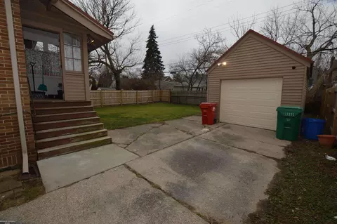 Exterior - 22487 Boulder, Eastpointe, MI 48021 photo 2 of 7