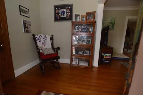Living - 22487 Boulder, Eastpointe, MI 48021 photo 1 of 6