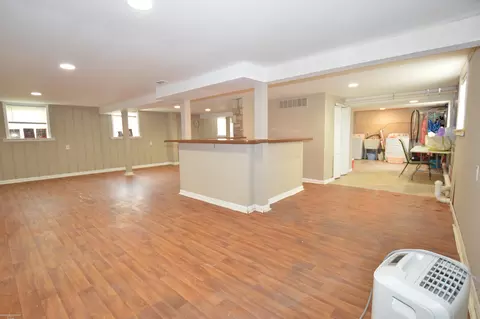 Living - 22487 Boulder, Eastpointe, MI 48021 photo 6 of 6