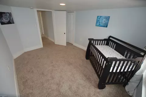 Bedroom - 22487 Boulder, Eastpointe, MI 48021 photo 8 of 10