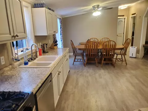Kitchen - 10900 S Francis, Dewitt, MI 48820 photo 1 of 1