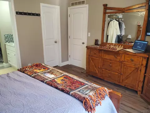Bedroom - 10900 S Francis, Dewitt, MI 48820 photo 2 of 5