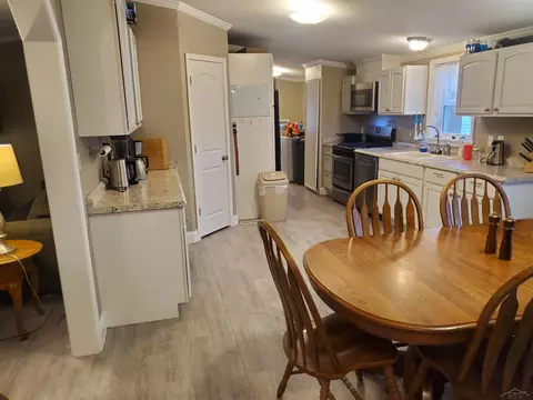 Dining - 10900 S Francis, Dewitt, MI 48820 photo 2 of 2