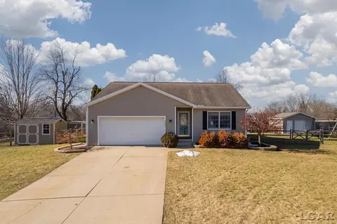 3060 Aspen Trl, Adrian, MI 49221