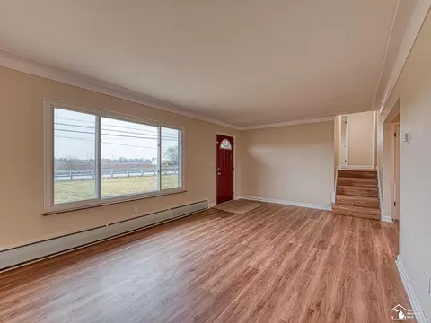 Living - 1058 E Temperance Rd, Temperance, MI 48182 photo 1 of 6