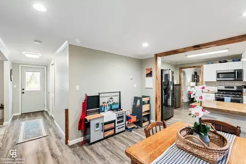Dining - 223 S Bartlett, Saint Clair, MI 48079 photo 2 of 2