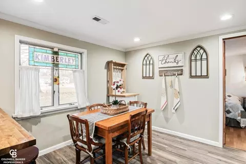 Dining - 223 S Bartlett, Saint Clair, MI 48079 photo 1 of 2