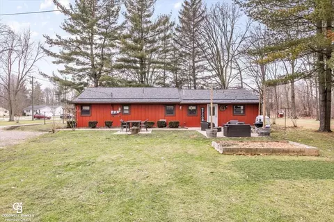 Exterior - 223 S Bartlett, Saint Clair, MI 48079 photo 2 of 6
