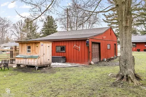 Exterior - 223 S Bartlett, Saint Clair, MI 48079 photo 5 of 6