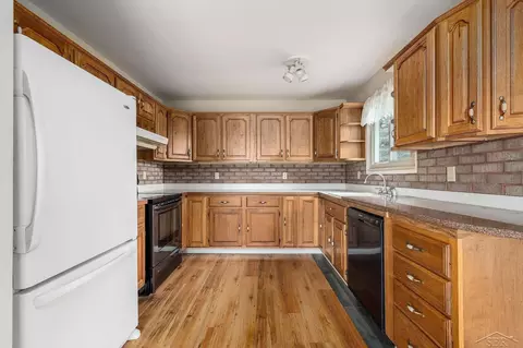 Kitchen - 11469 Carr, Davison, MI 48423 photo 1 of 6