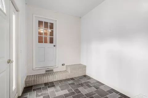Entry Way - 11469 Carr, Davison, MI 48423 photo 1 of 1