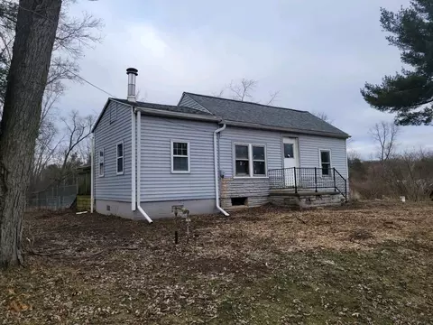 5135 E Vienna, Clio, MI 48420 photo 2