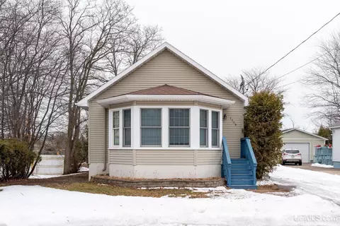 1728 Wilkinson, Marquette, MI 49855