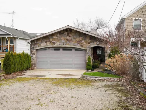 5403 Pointe, East China, MI 48054
