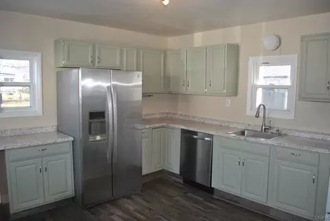 618 Comstock, Adrian, MI 49221 photo 12
