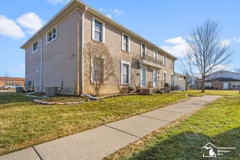 28388 Brookfield, Brownstown Twp, MI 48183