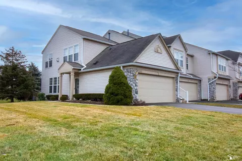 26657 Kirkway, Woodhaven, MI 48183