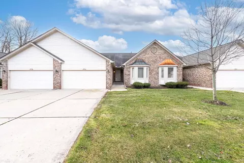 13926 Treeland #40, Shelby Township, MI 48315