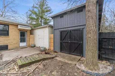 Exterior - 302 E Sugnet, Midland, MI 48642 photo 9 of 9