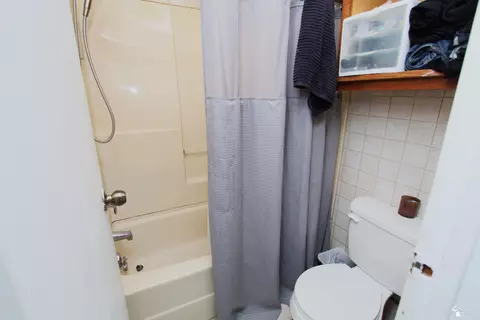 Bath - 104 W Seventh, Monroe, MI 48161 photo 1 of 2