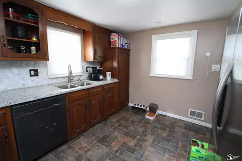 Kitchen - 104 W Seventh, Monroe, MI 48161 photo 3 of 3