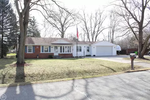 21586 Wendell, Clinton Township, MI 48036