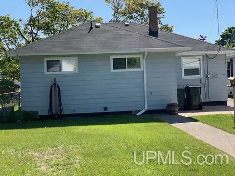 Exterior - 508 S 18th, Escanaba, MI 49829 photo 5 of 7