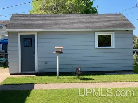 Exterior - 508 S 18th, Escanaba, MI 49829 photo 6 of 7