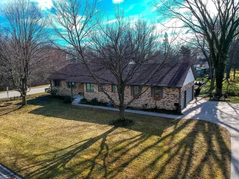 611 Turnberry, Saint Clair, MI 48079