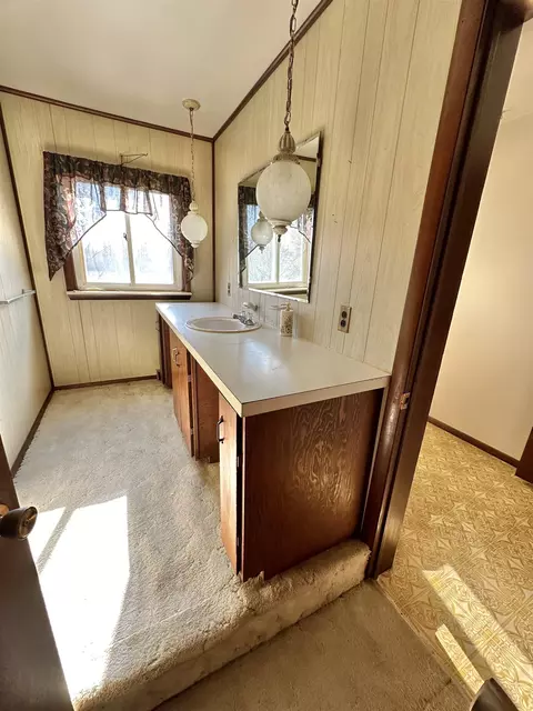 Dining - 1663 W Seidlers, Auburn, MI 48611 photo 1 of 1