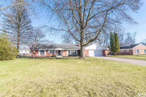 7148 Glenmore, Lambertville, MI 48144