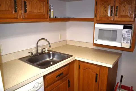 Kitchen - 4615 Salisbury, Gladwin, MI 48624 photo 7 of 9