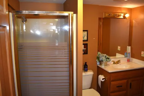 Bath - 4615 Salisbury, Gladwin, MI 48624 photo 7 of 9